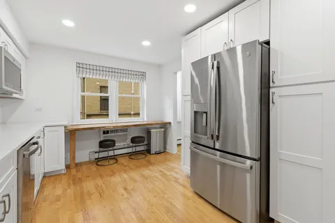 $500,000 | 1310 Maple Avenue, Unit 2C, Evanston, IL 60201
