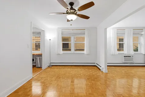 $500,000 | 1310 Maple Avenue, Unit 2C, Evanston, IL 60201