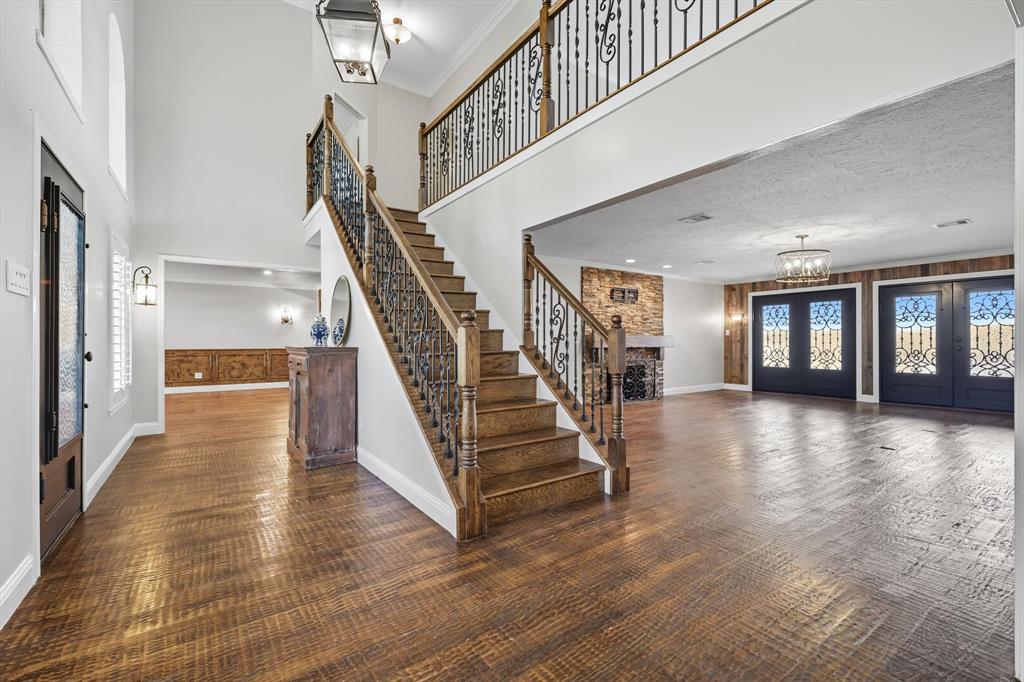 7632 Tallow Drive Irving, TX 75063 - Photo 2 of 40 Entry with view to Living and Upstairs