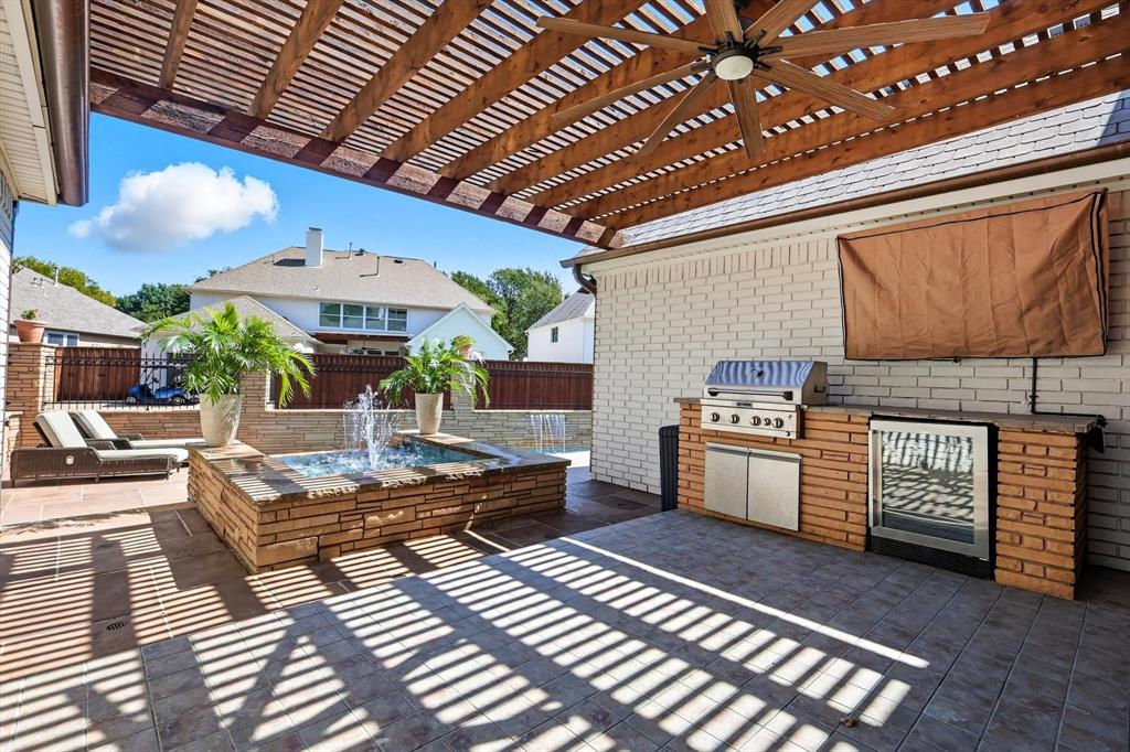 7632 Tallow Drive Irving, TX 75063 - Photo 33 of 40 Patio with built-in grill area