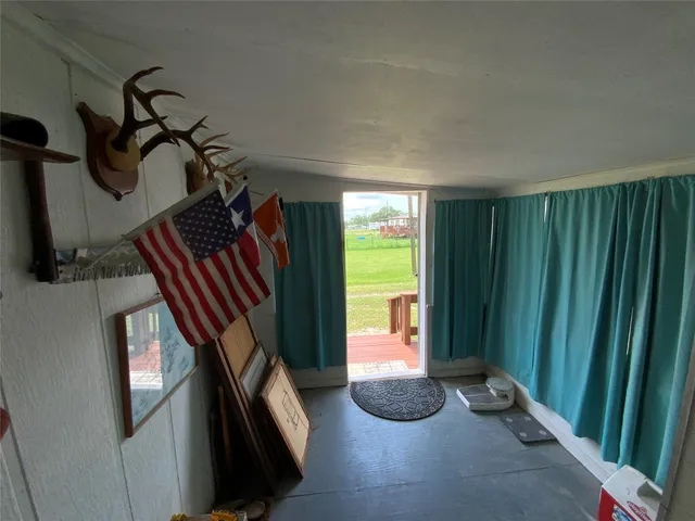 a view of an entryway with a house