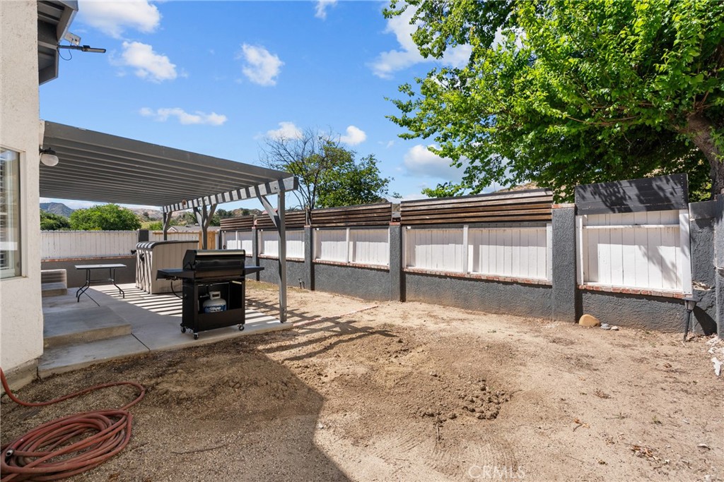 29721 Hunstock Street Castaic, CA 91384 - Photo 29 of 32
