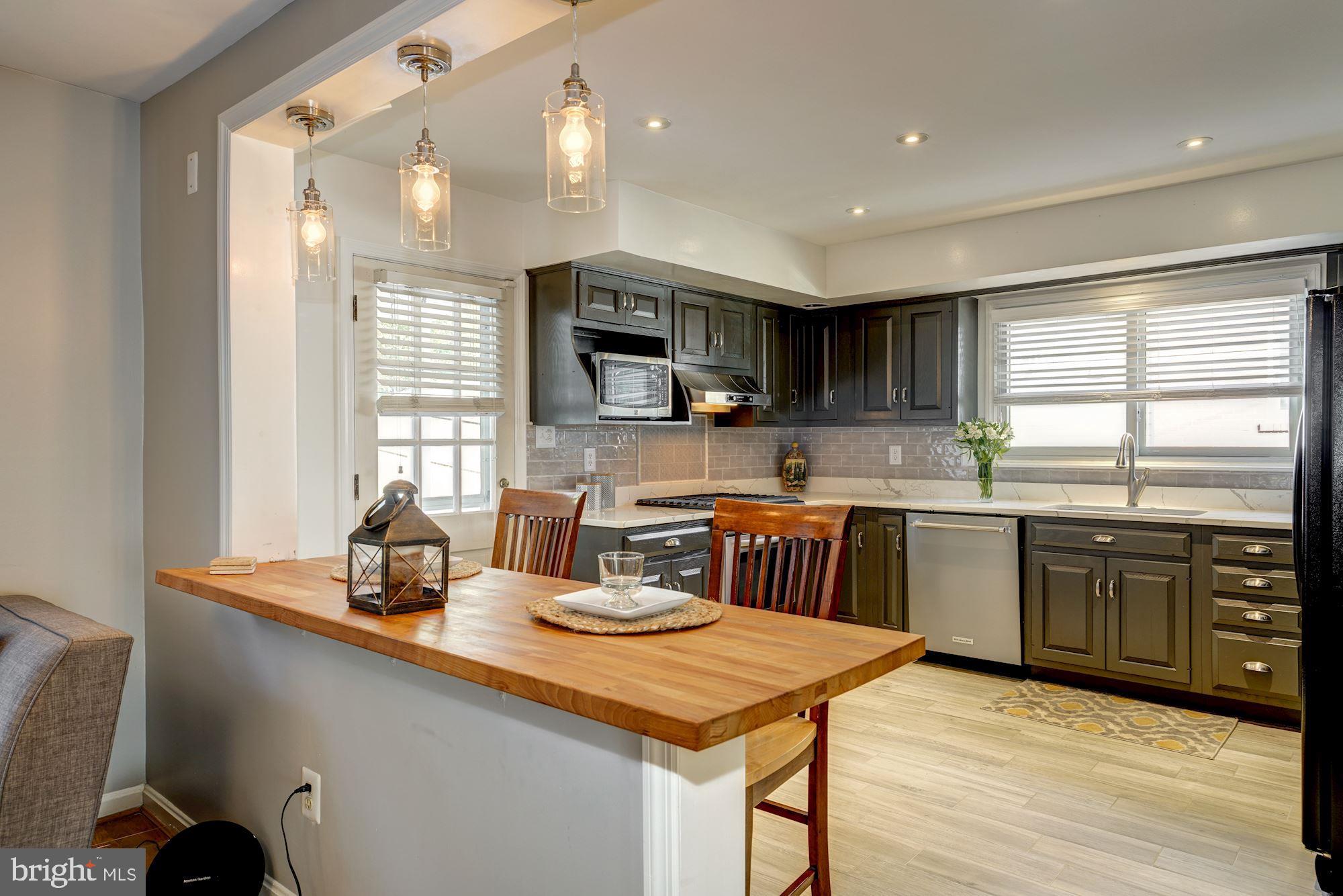 3108 Russell Road Alexandria, VA 22305 - Photo 12 of 45 Spacious & inviting kitchen