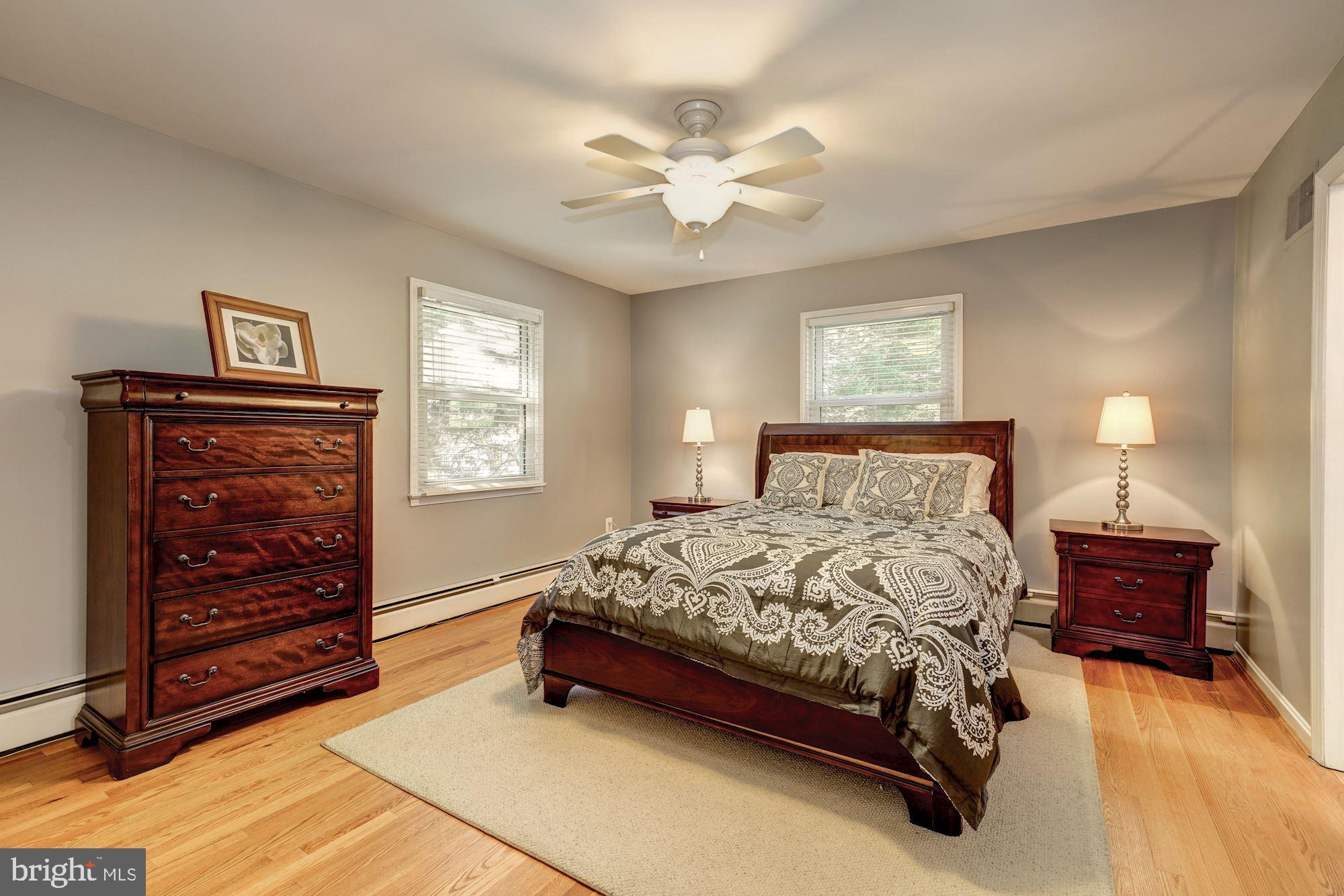 3108 Russell Road Alexandria, VA 22305 - Photo 19 of 45 Lovely MBR