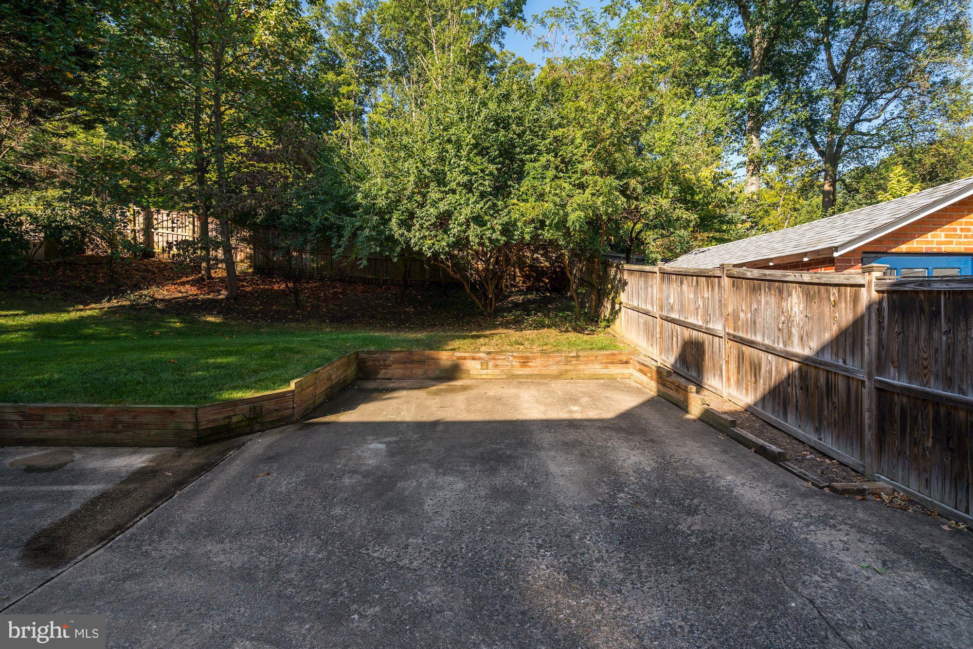 3108 Russell Road Alexandria, VA 22305 - Photo 31 of 45 Long driveway