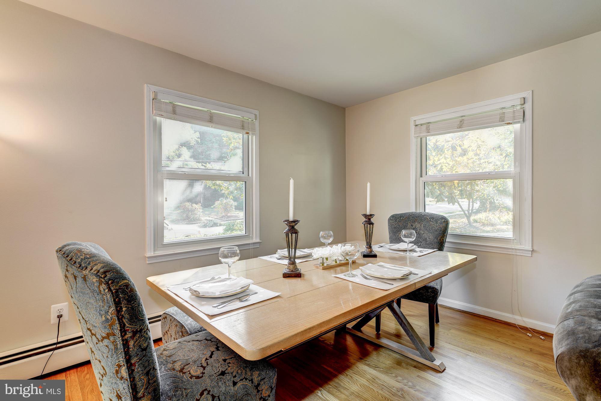 3108 Russell Road Alexandria, VA 22305 - Photo 6 of 45 Gracious dining area