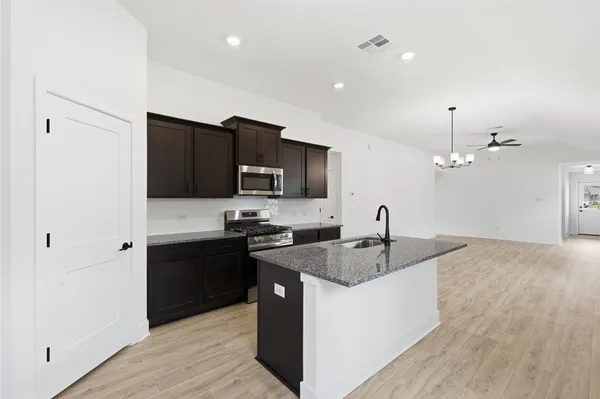 $251,399 | 10298 Prairie Dunes Lane, Cleveland, TX 77327