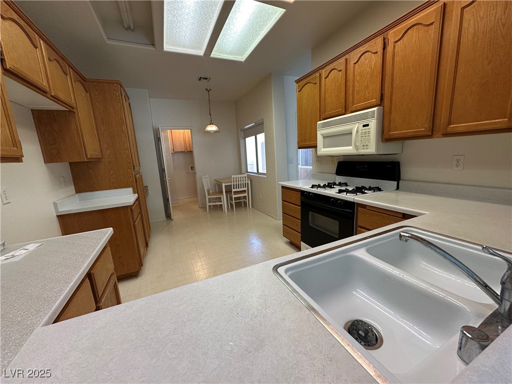 3213 Partridge Run Street Laughlin, NV 89029 - Photo 22 of 37