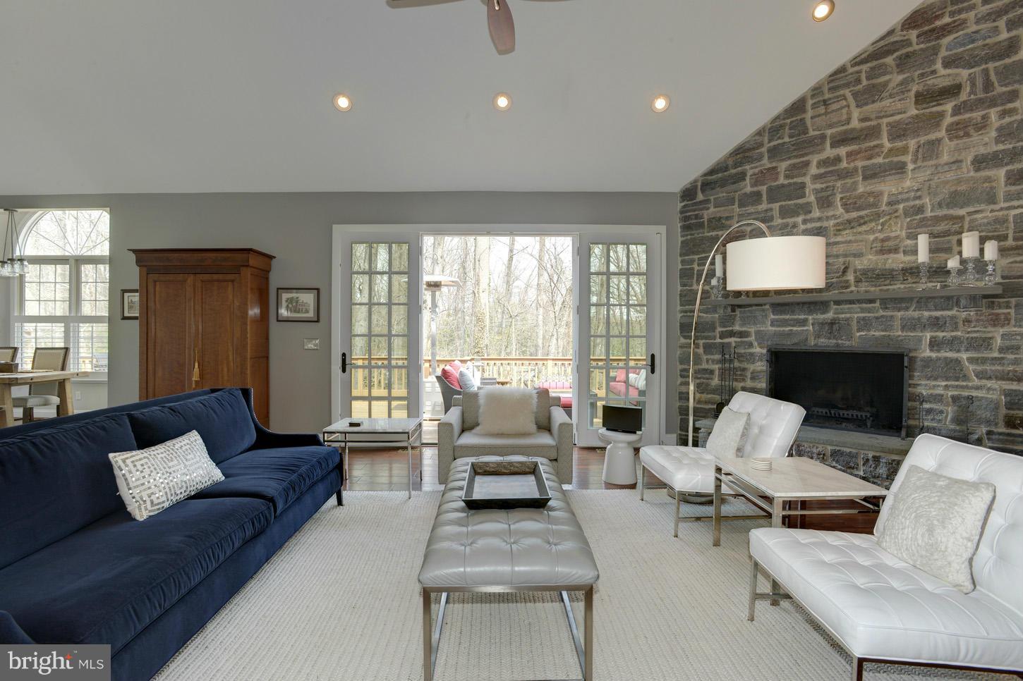 601 Randell Road Severna Park, MD 21146 - Photo 9 of 30 Living Room