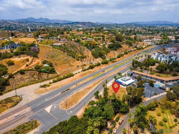 $1,795,000 | 2690 South Escondido Boulevard, Escondido, CA 92025