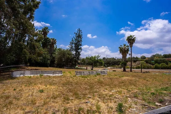 $1,795,000 | 2690 South Escondido Boulevard, Escondido, CA 92025