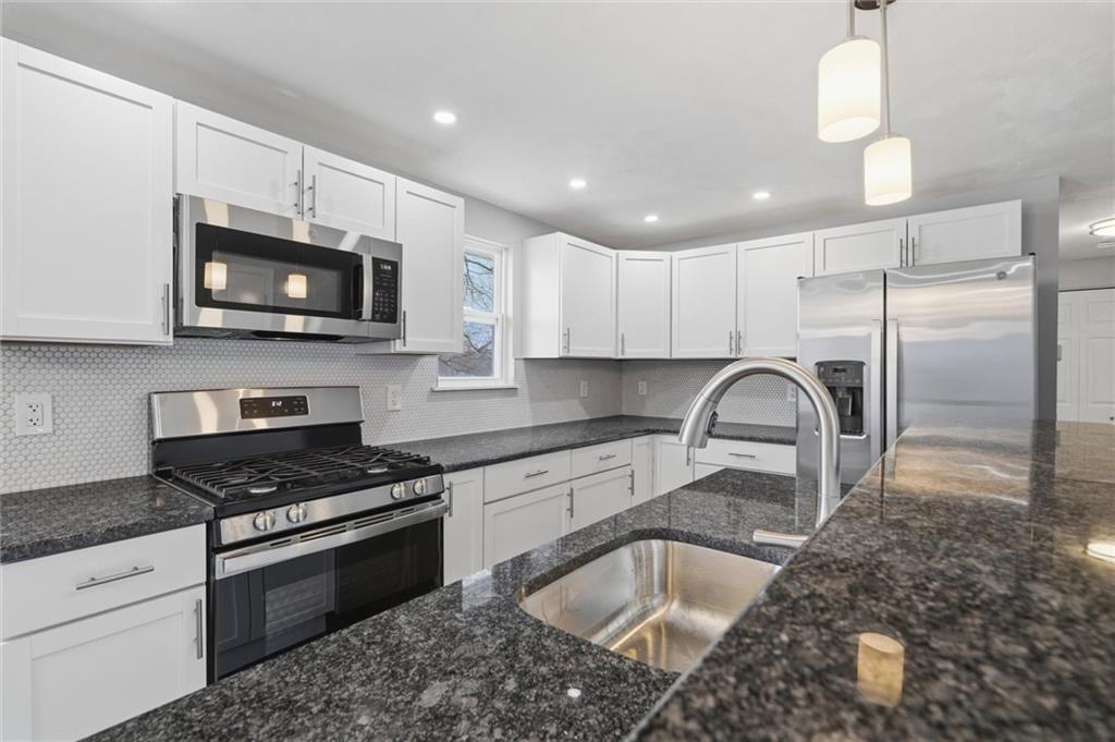 210 Seanor Road Irwin, PA 15642 - Photo 13 of 50