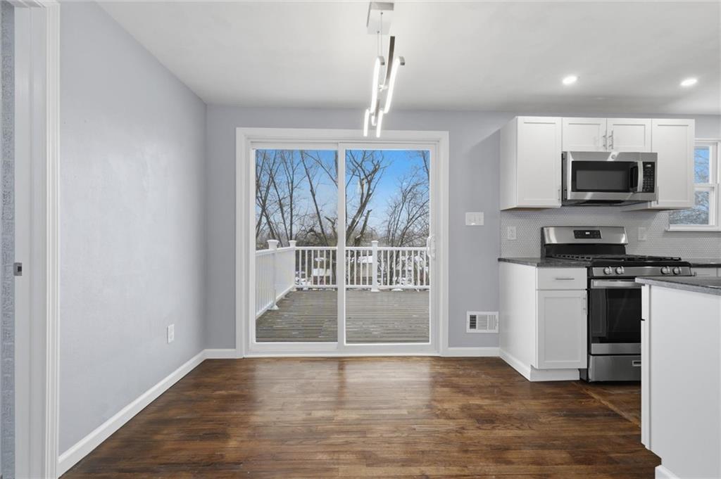 210 Seanor Road Irwin, PA 15642 - Photo 8 of 50