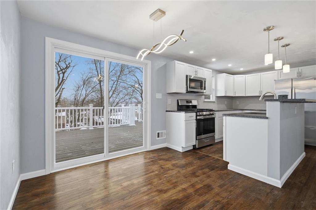 210 Seanor Road Irwin, PA 15642 - Photo 9 of 50