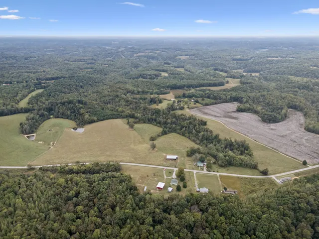 $340,000 | 4025 Cowhorne Hollow Road, Prospect, TN 38477