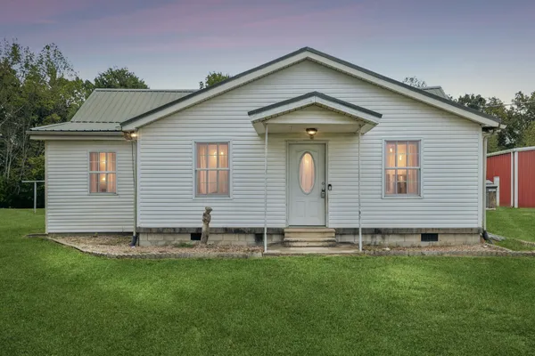 $315,000 | 4025 Cowhorne Hollow Road, Prospect, TN 38477