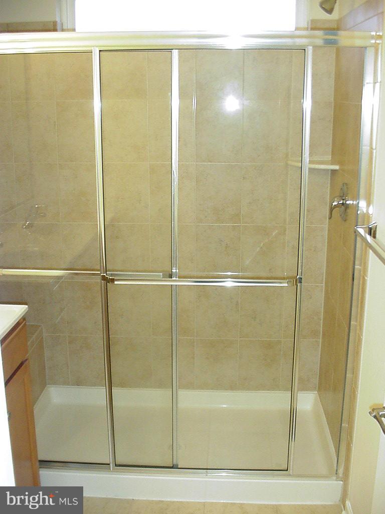 2710 Amber Crest Road Hanover, MD 21076 - Photo 15 of 26 Bath (Master)