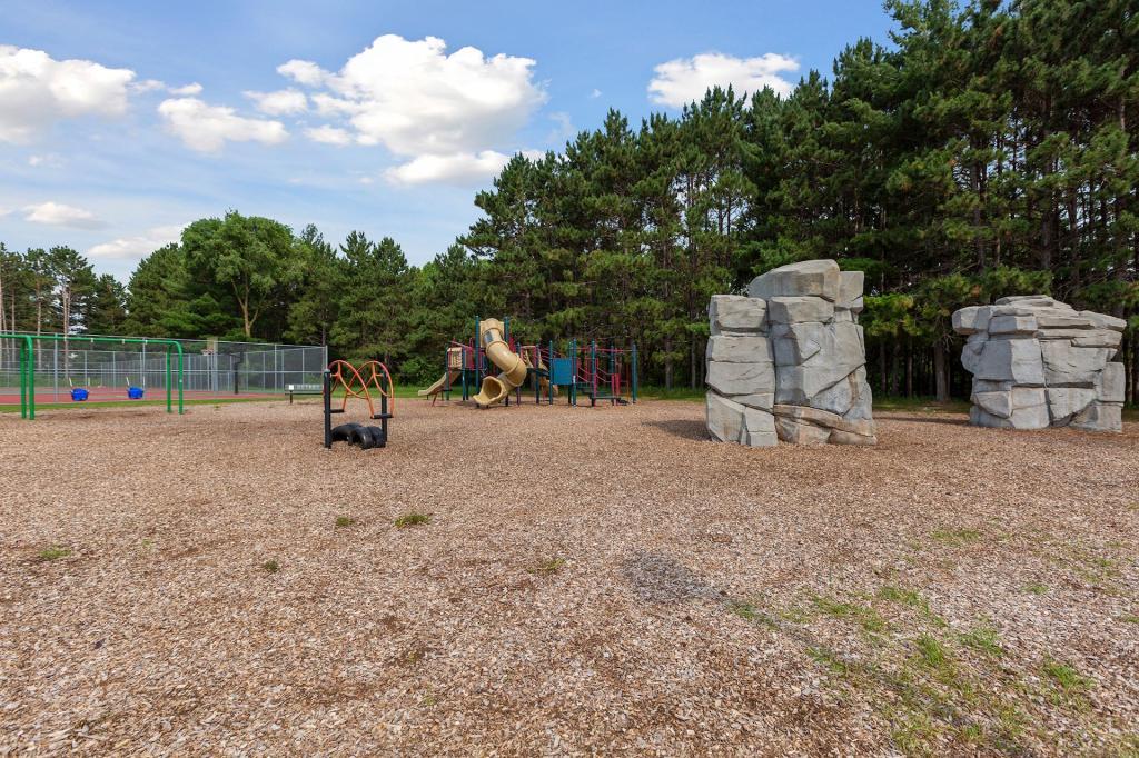 5795 Ridge Creek Road Shoreview, MN 55126 - Photo 41 of 44 Gallery Image 41