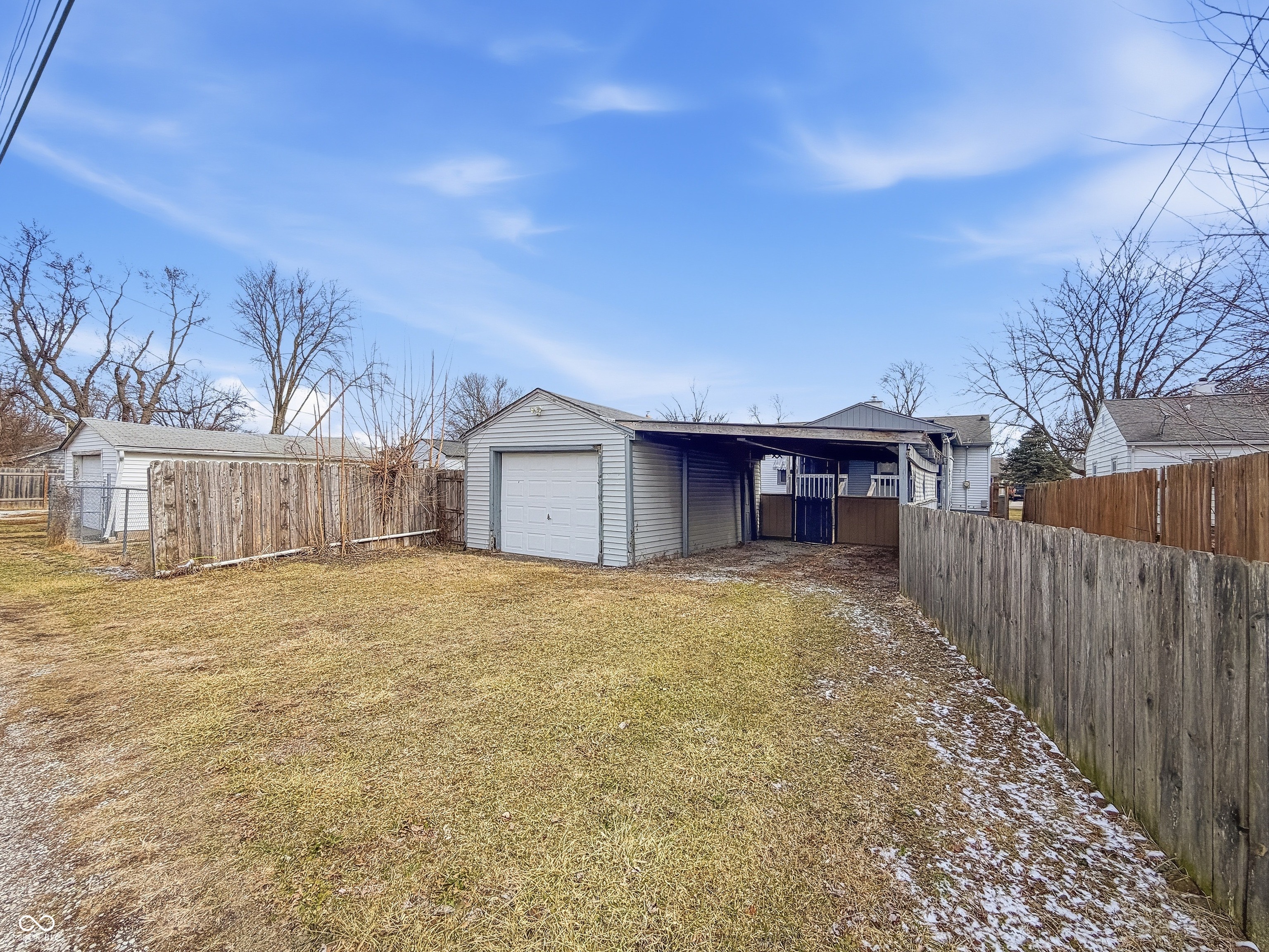 618 South Butler Avenue Indianapolis, IN 46219 - Photo 13 of 35