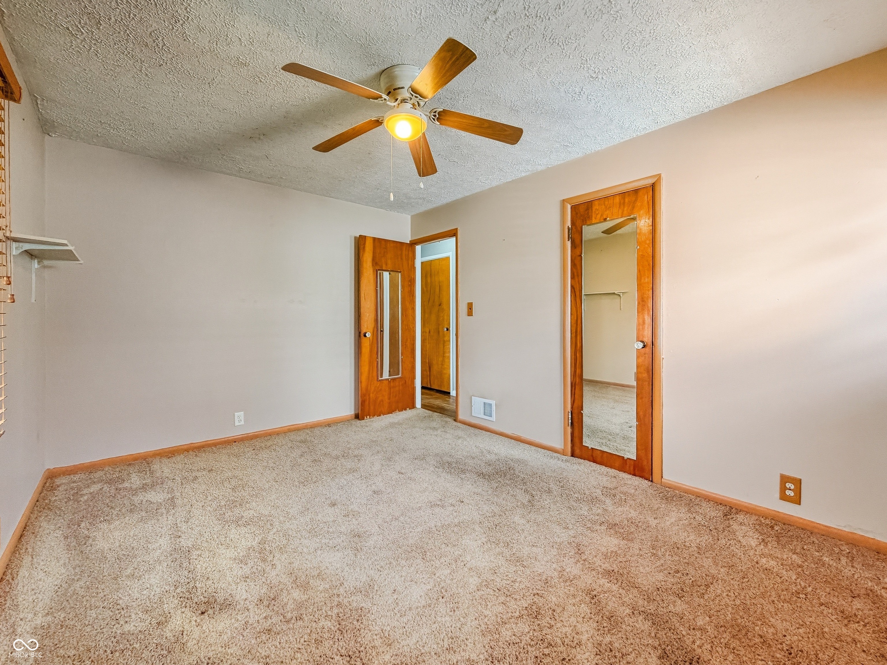 618 South Butler Avenue Indianapolis, IN 46219 - Photo 26 of 35