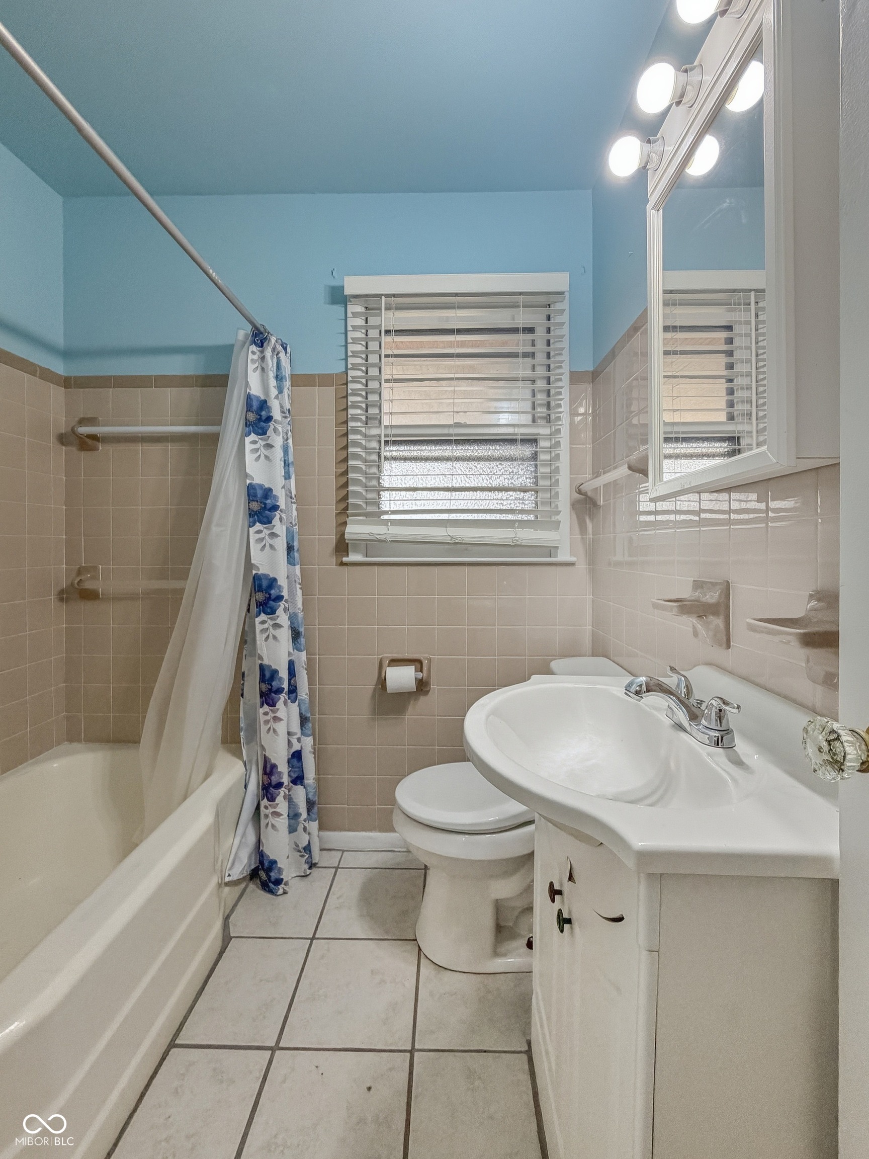 618 South Butler Avenue Indianapolis, IN 46219 - Photo 29 of 35