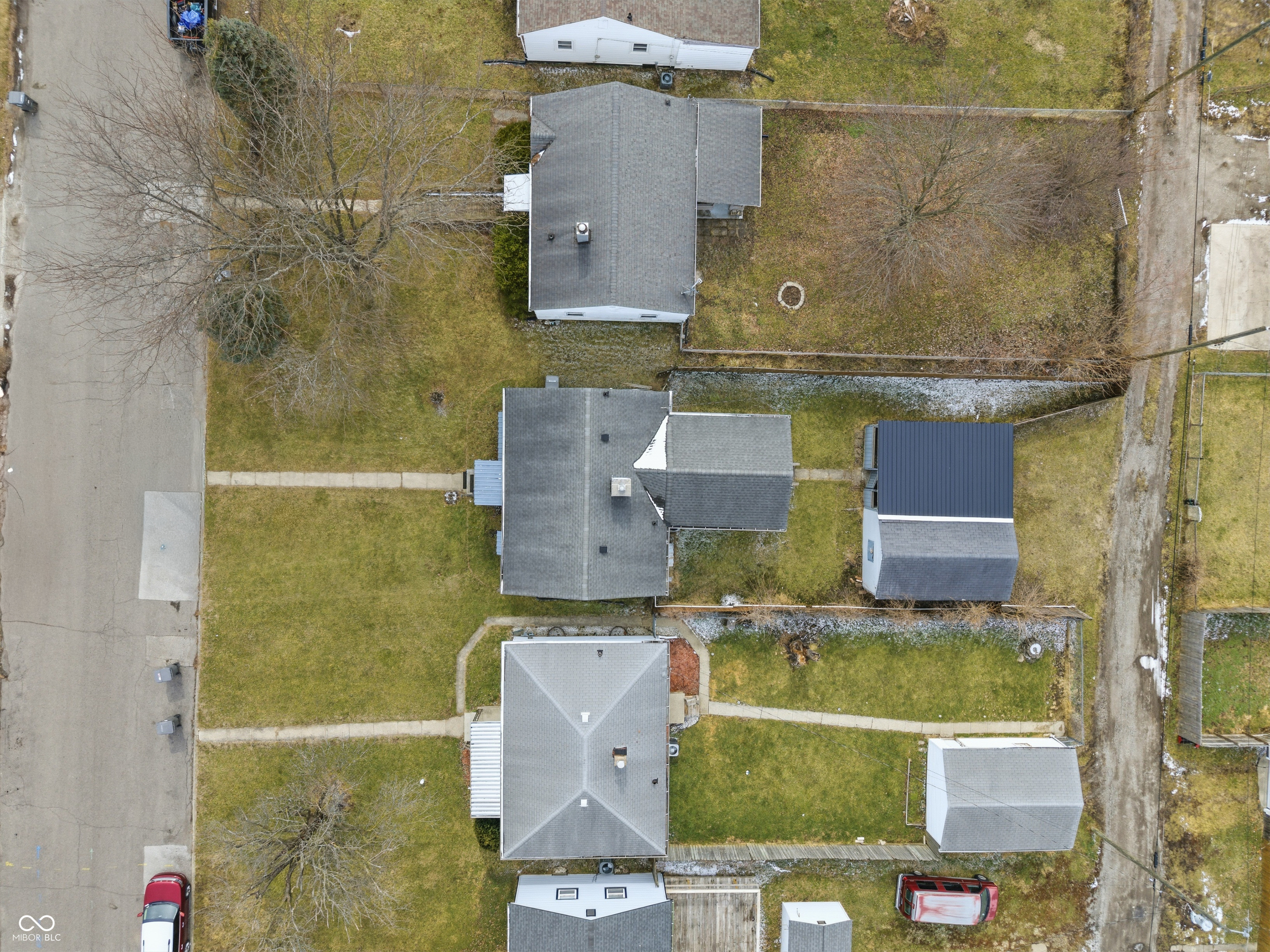 618 South Butler Avenue Indianapolis, IN 46219 - Photo 5 of 35