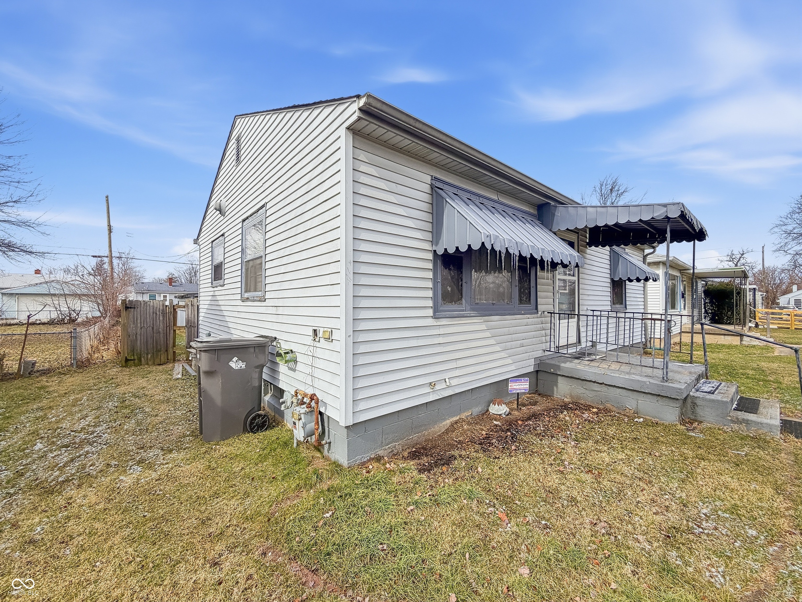 618 South Butler Avenue Indianapolis, IN 46219 - Photo 8 of 35