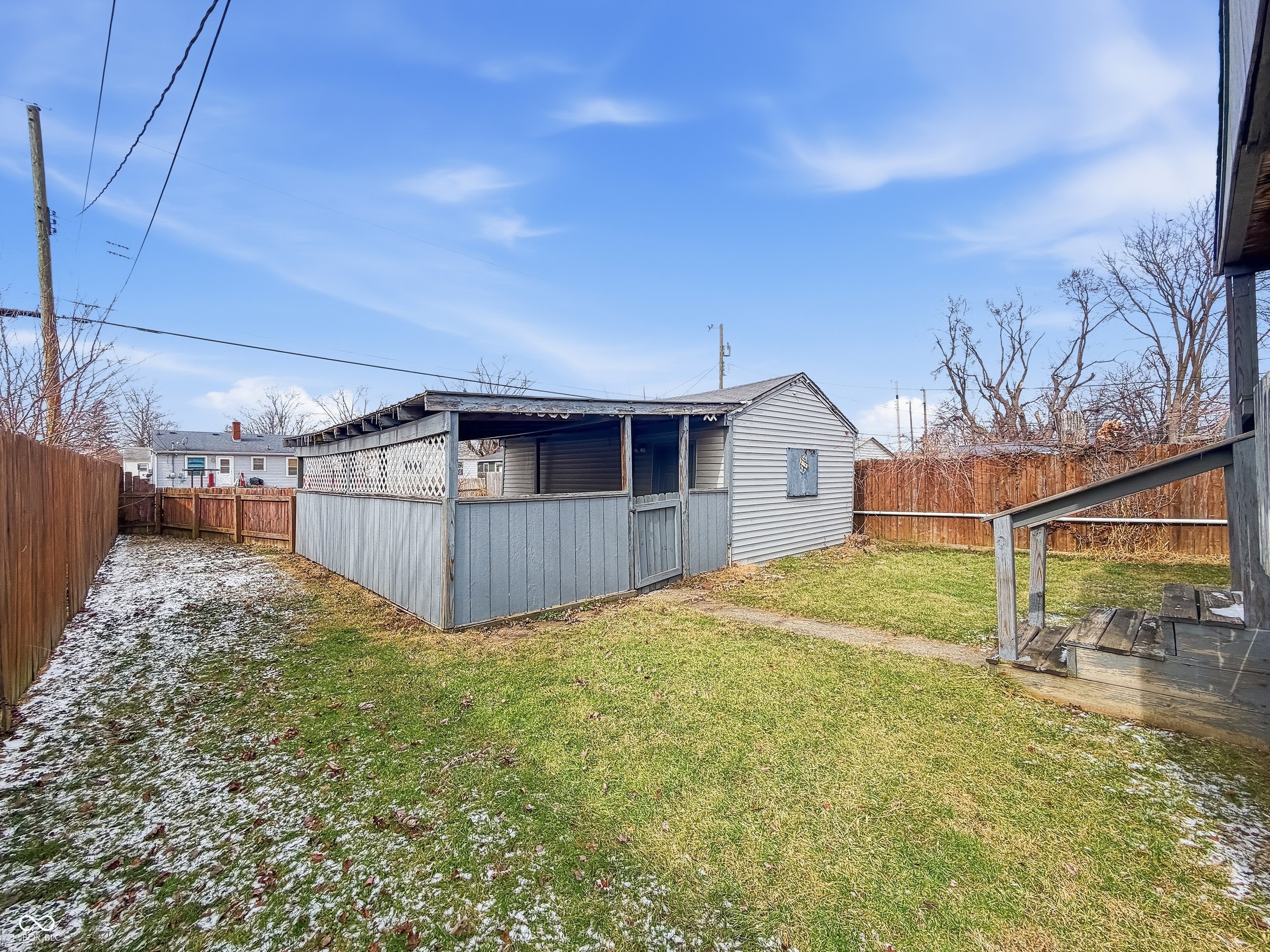 618 South Butler Avenue Indianapolis, IN 46219 - Photo 9 of 35