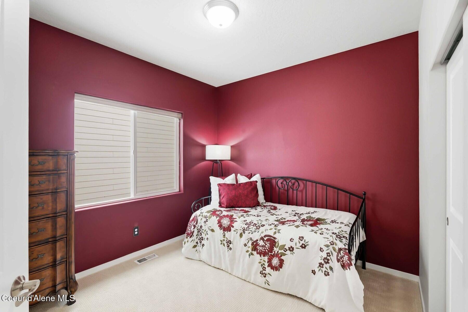 6861 Cornwall Street Coeur D'Alene, ID 83815 - Photo 17 of 25 Guest Bedroom