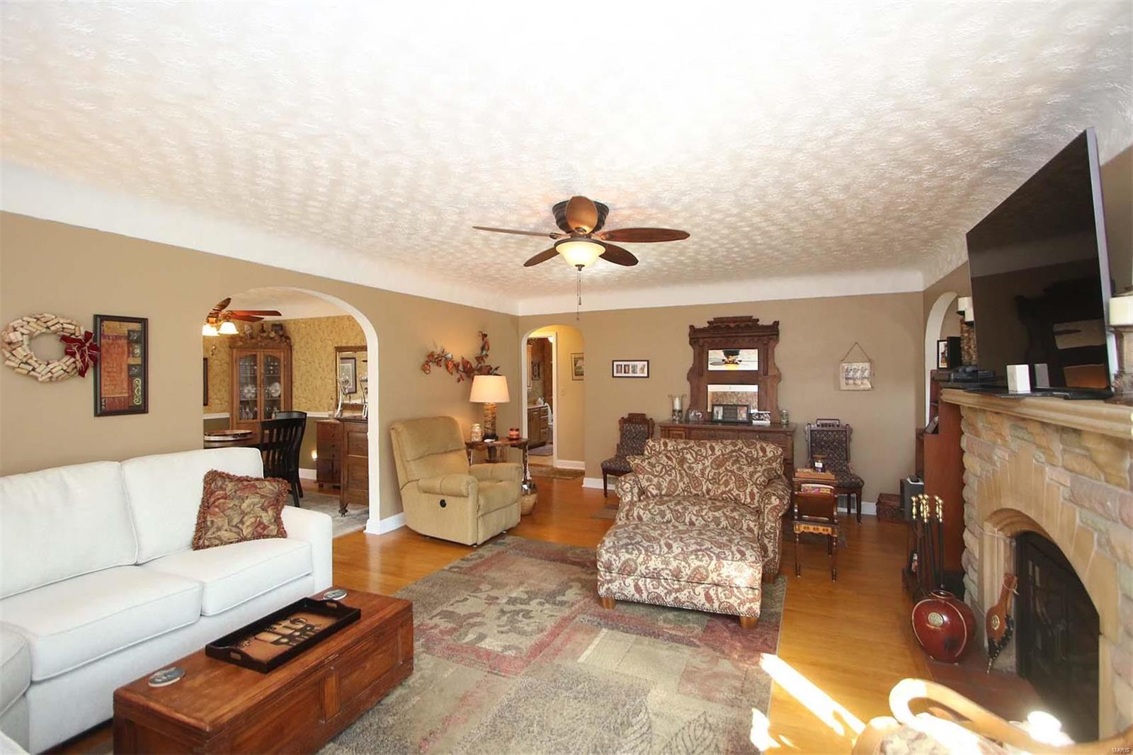 1428 Milton Road Alton, IL 62002 - Photo 11 of 22 Gallery Image 11