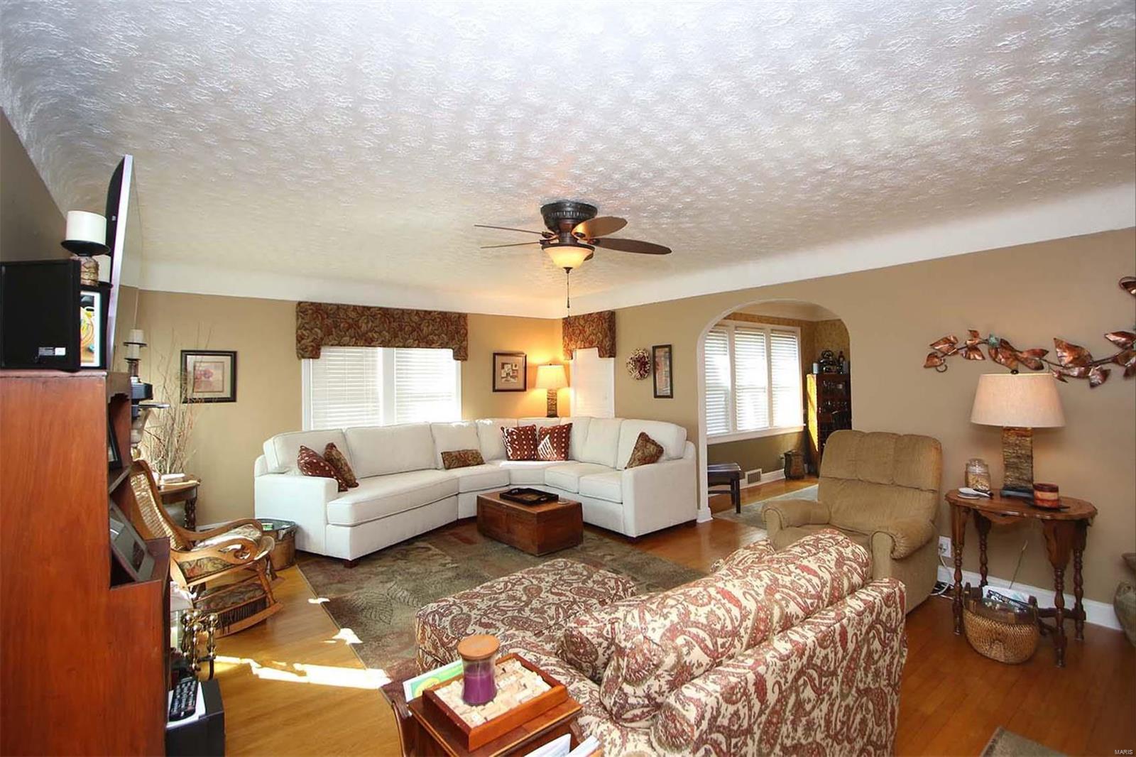 1428 Milton Road Alton, IL 62002 - Photo 12 of 22 Gallery Image 12