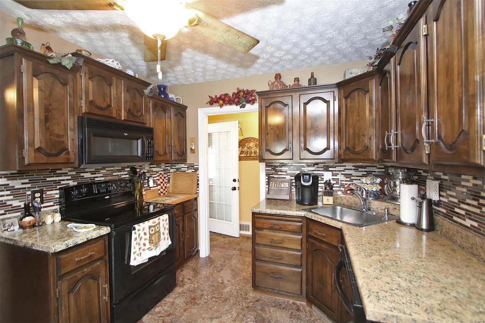 1428 Milton Road Alton, IL 62002 - Photo 14 of 22 Gallery Image 14