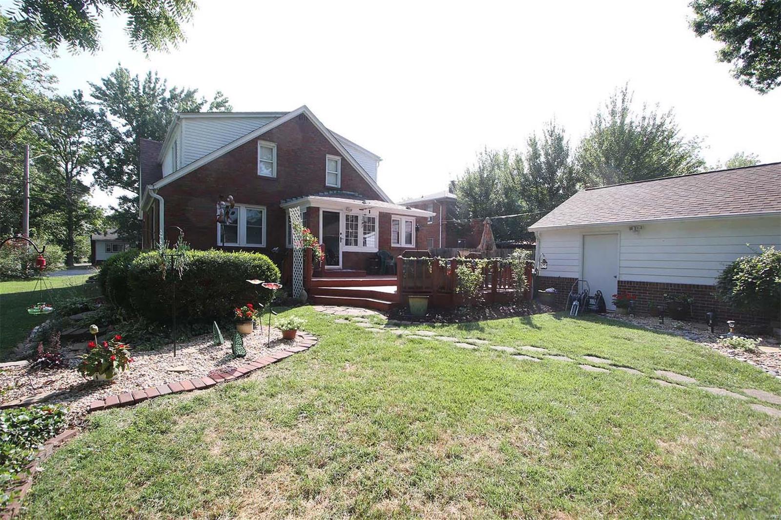 1428 Milton Road Alton, IL 62002 - Photo 5 of 22 Gallery Image 5