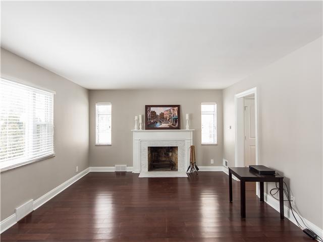 1548 Doone Road Columbus, OH 43221 - Photo 2 of 24