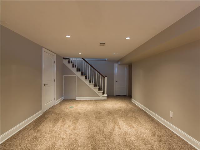1548 Doone Road Columbus, OH 43221 - Photo 21 of 24