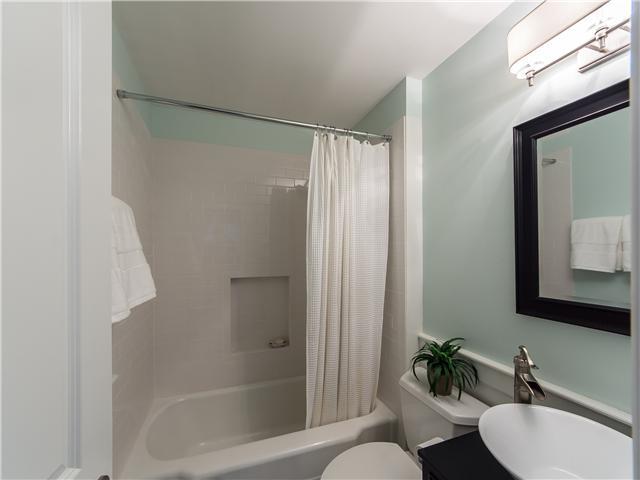 1548 Doone Road Columbus, OH 43221 - Photo 9 of 24