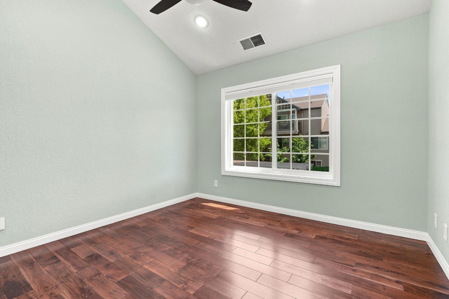 935 Old County Road, Unit 9 Belmont, CA 94002 - Photo 26 of 34 Gallery Image 26