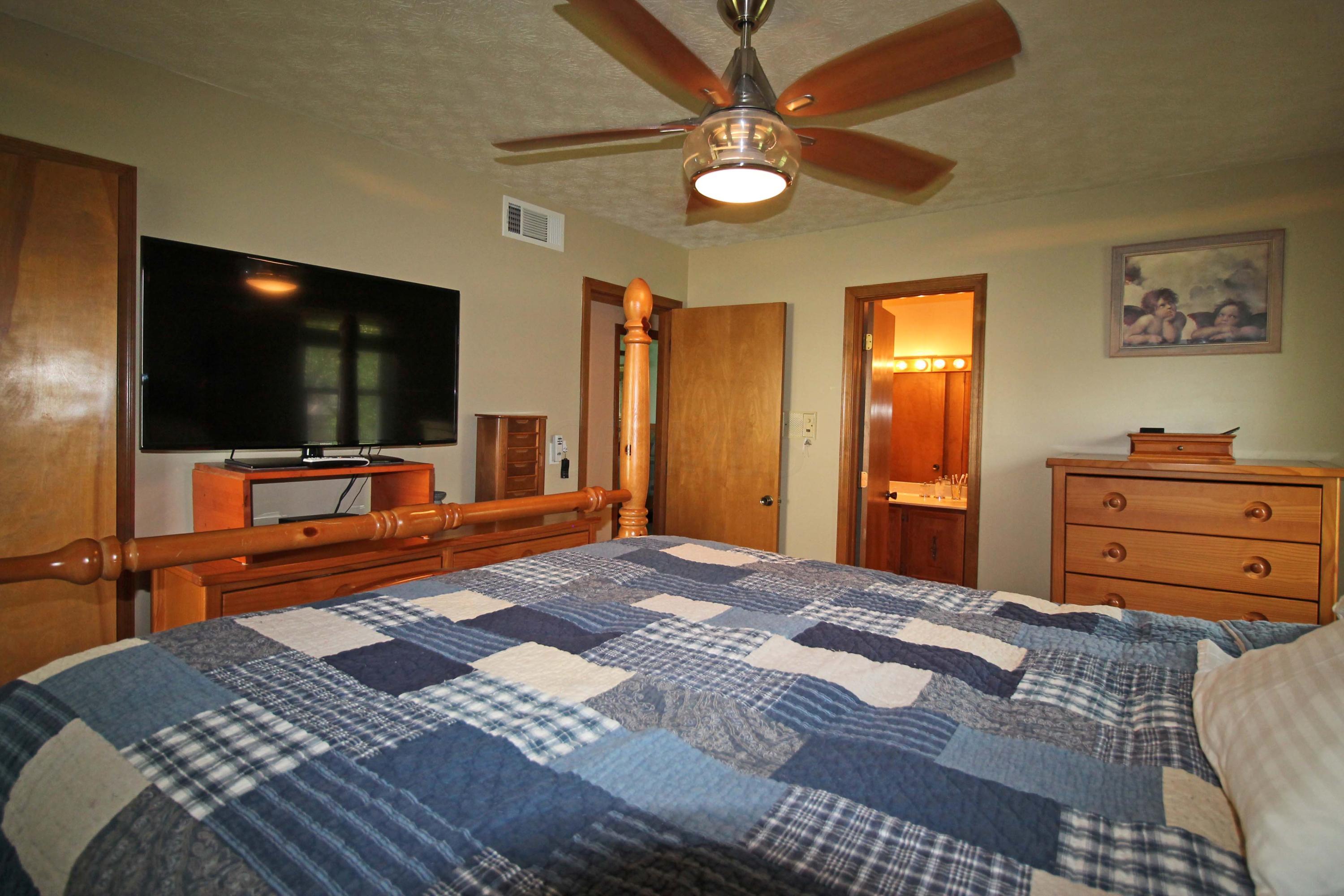 6333 Feder Road Columbus, OH 43228 - Photo 21 of 42 Gallery Image 21