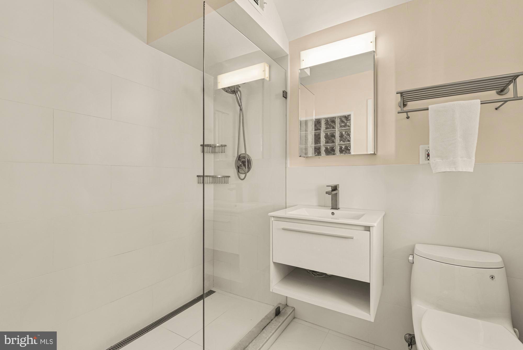 2108 Ross Road Silver Spring, MD 20910 - Photo 34 of 59