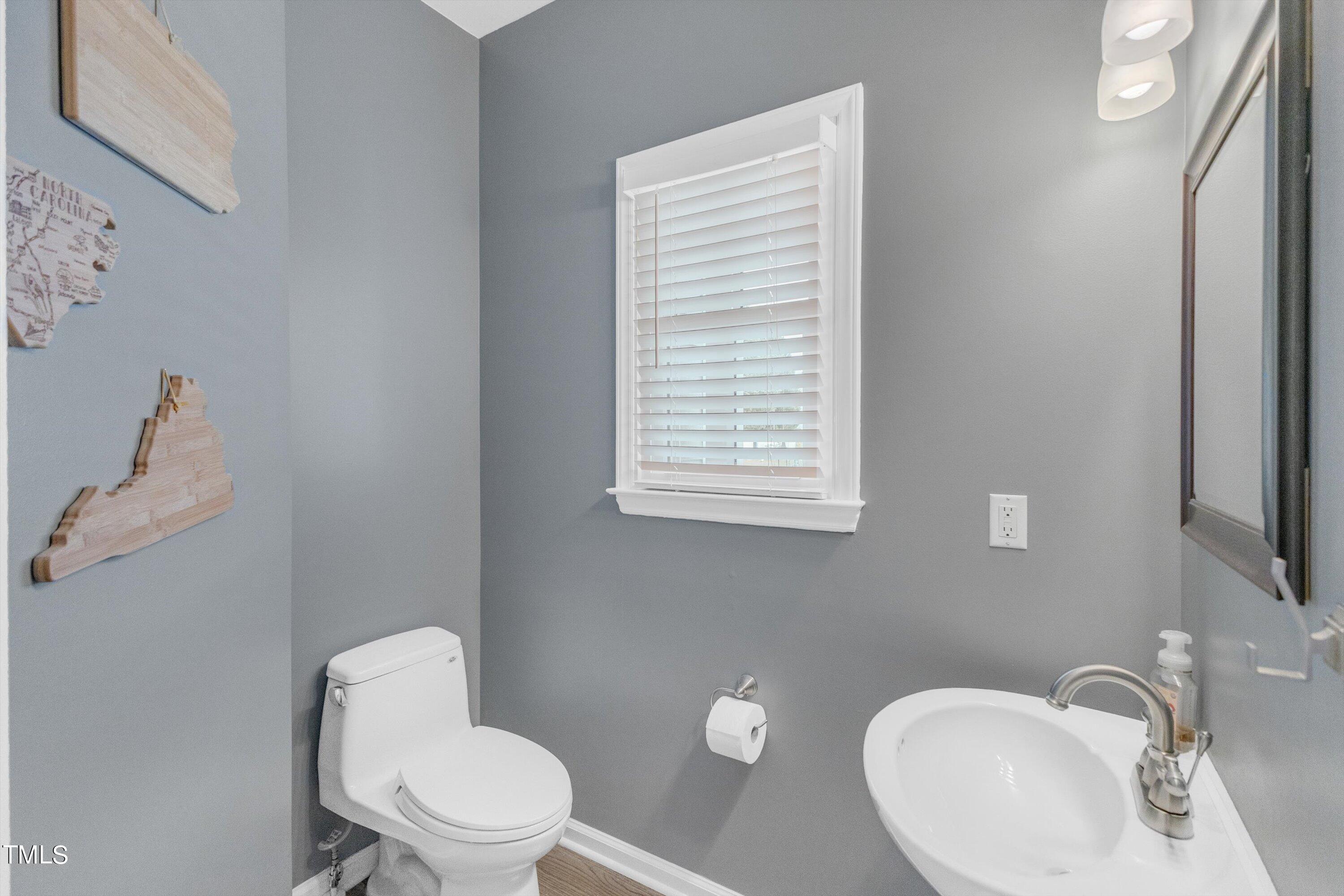 2424 Havershire Drive Raleigh, NC 27613 - Photo 10 of 52 10-IMG_7404