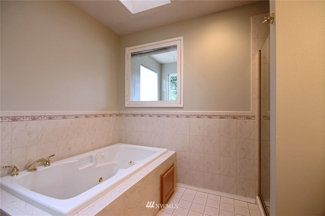 4126 Northeast 14th Place, Unit B Renton, WA 98059 - Photo 16 of 24 Gallery Image 16
