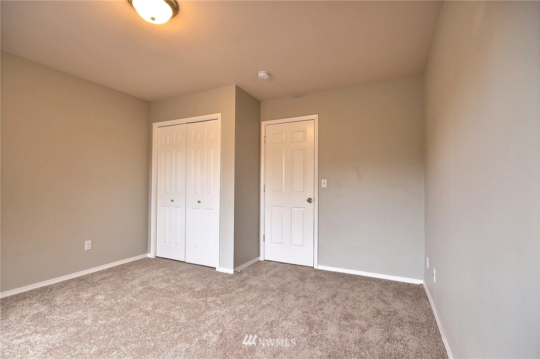 4126 Northeast 14th Place, Unit B Renton, WA 98059 - Photo 19 of 24 Gallery Image 19