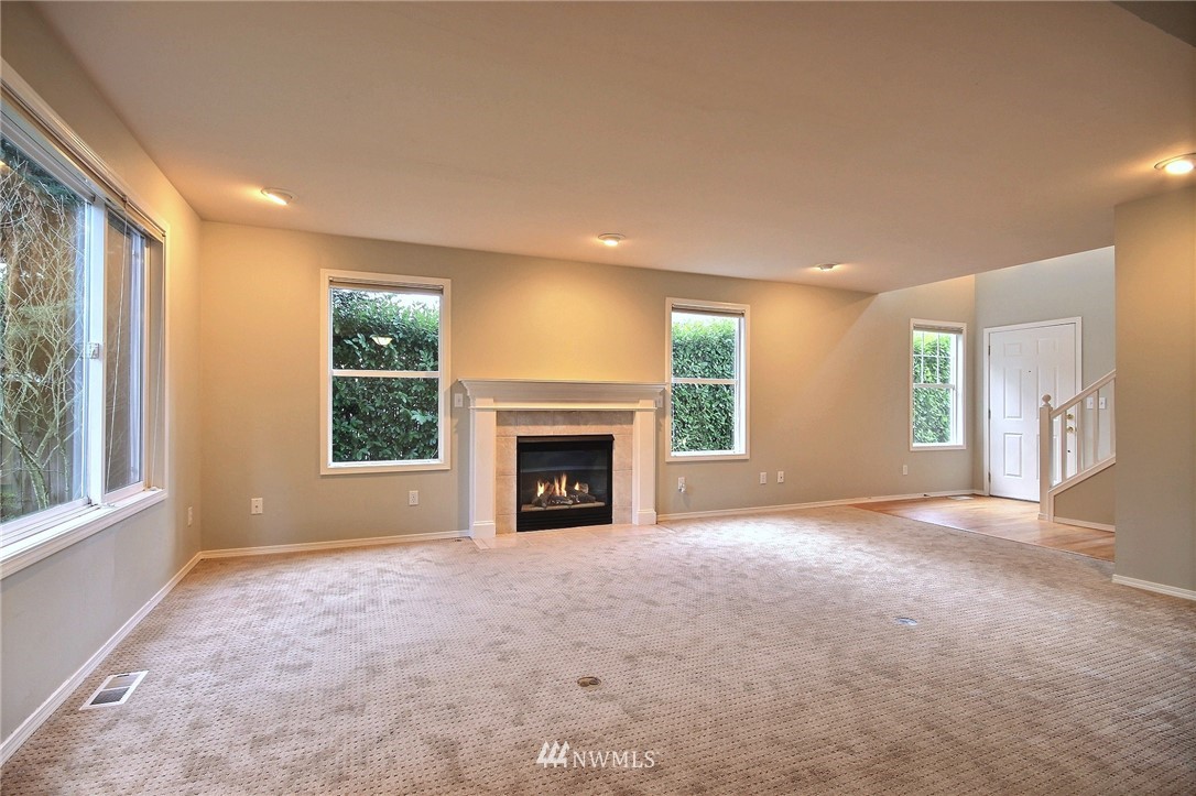 4126 Northeast 14th Place, Unit B Renton, WA 98059 - Photo 5 of 24 Gallery Image 5