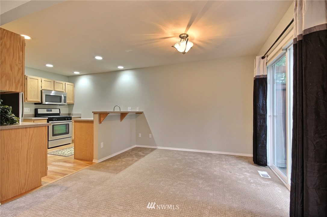 4126 Northeast 14th Place, Unit B Renton, WA 98059 - Photo 7 of 24 Gallery Image 7