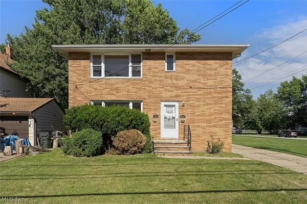 $1,200 | 473 East 222nd Street, Unit 473/DN, Euclid, OH 44123