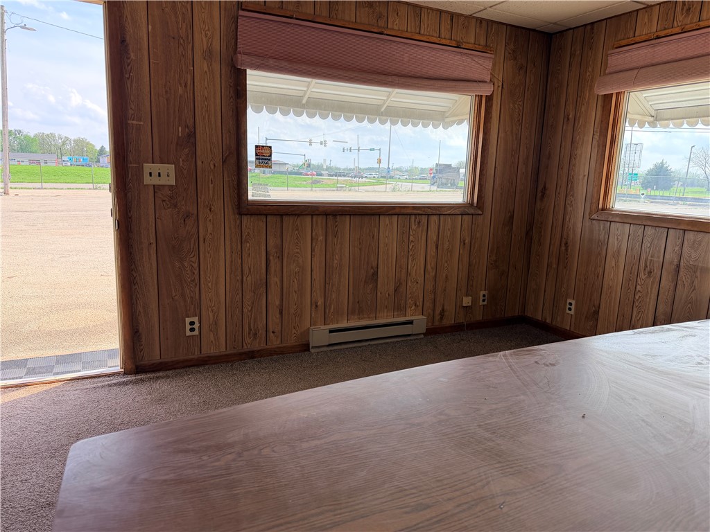 5 South Henning Road Danville, IL 61832 - Photo 4 of 10