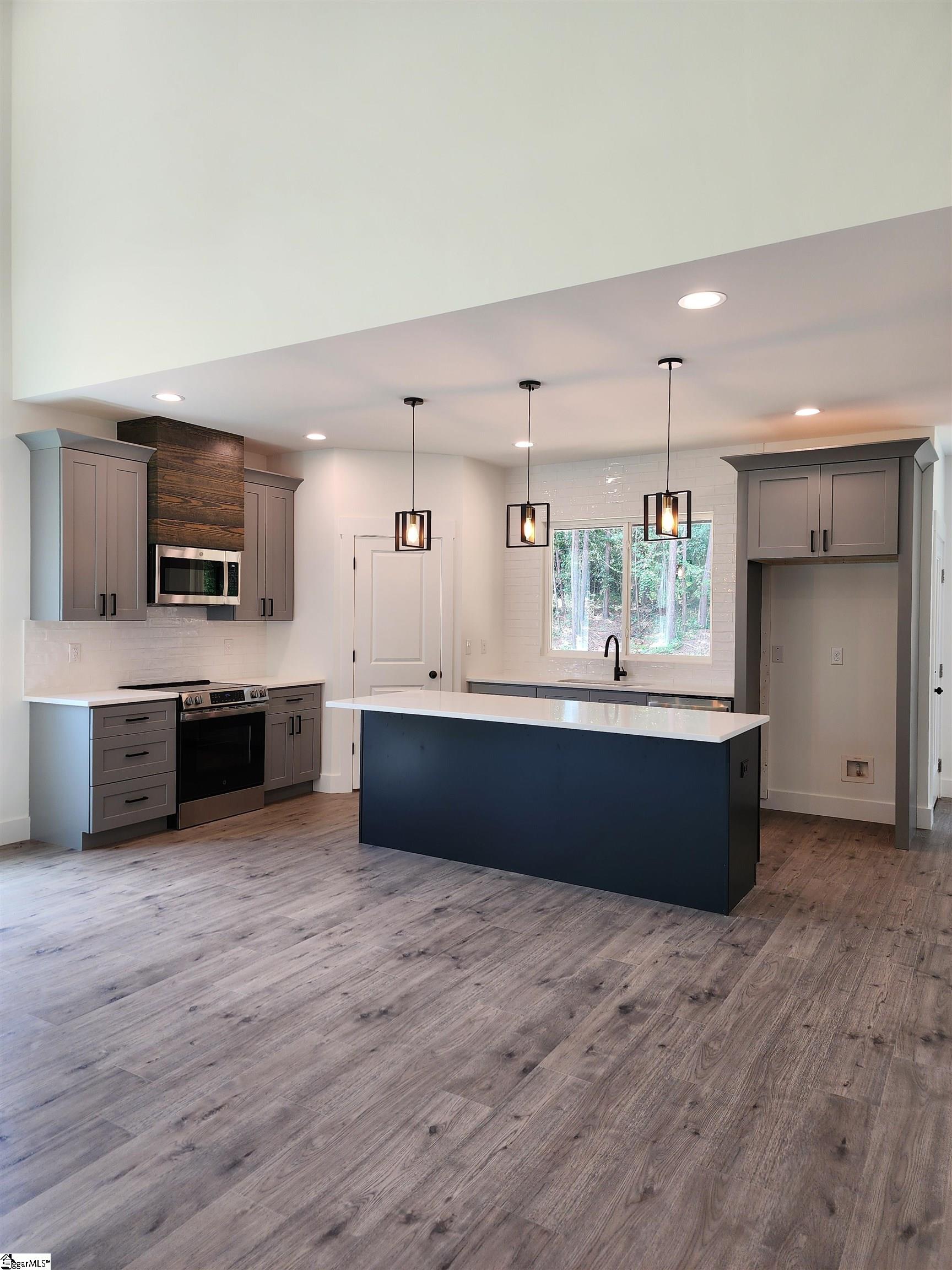 402 Edgewater Drive Anderson, SC 29626 - Photo 23 of 33