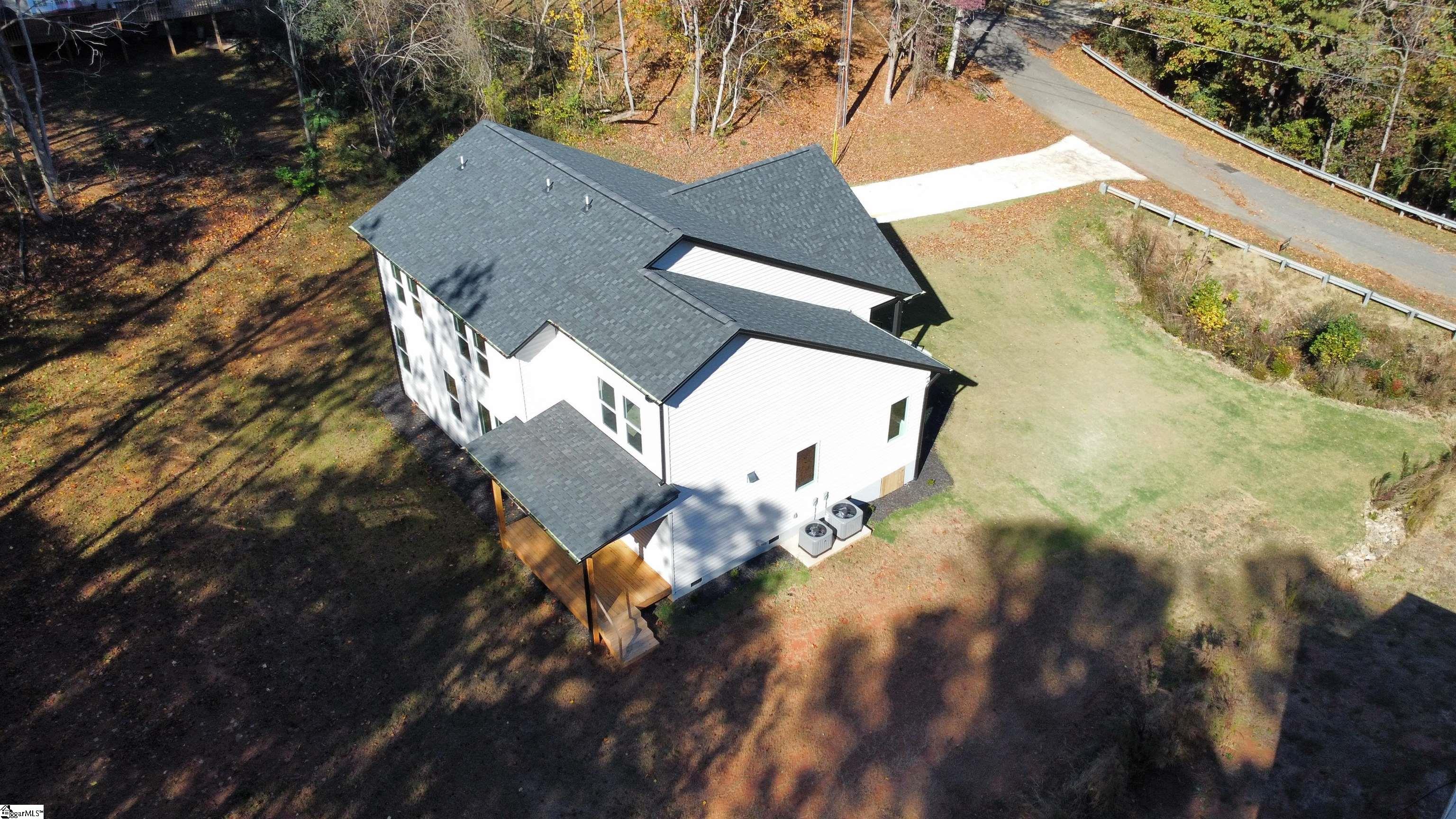 402 Edgewater Drive Anderson, SC 29626 - Photo 5 of 33