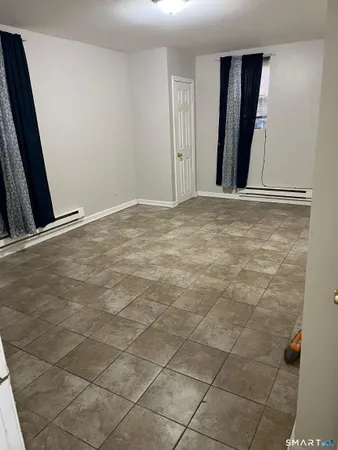 $3,000 | 40 Jane Street, Bridgeport, CT 06608