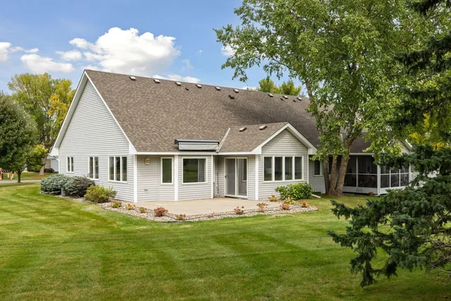 $499,000 | 19767 Waterford Court, Excelsior, MN 55331